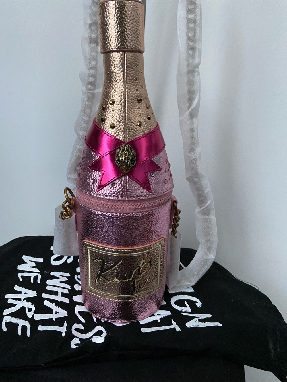 Kurt Geiger Metallic Pink & Rose Gold Champagne Bottle Crossbody Bag - Picture 2 of 5